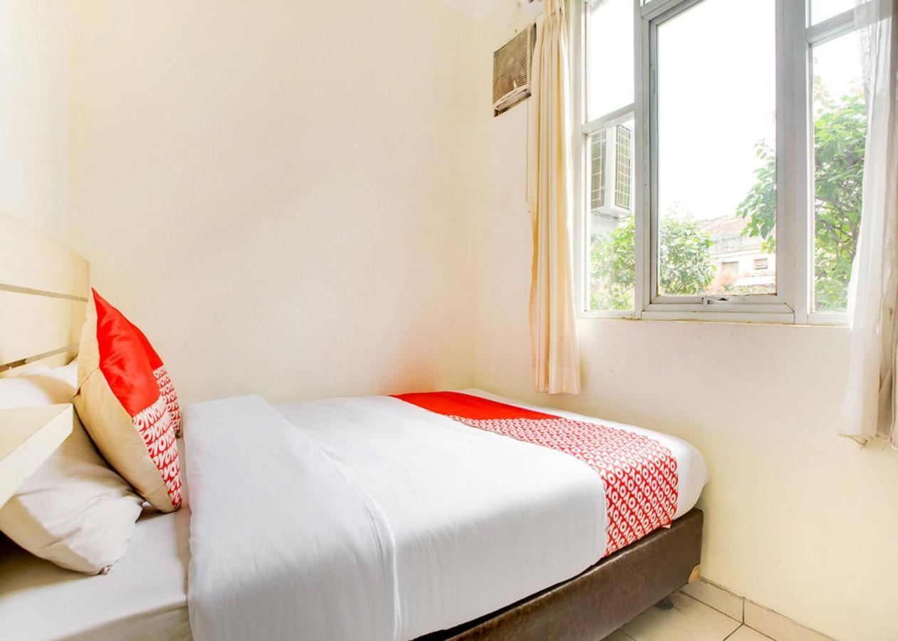 Oyo 2554 Hotel Arimbi Lama Dewi Sartika Бандунг Екстериор снимка