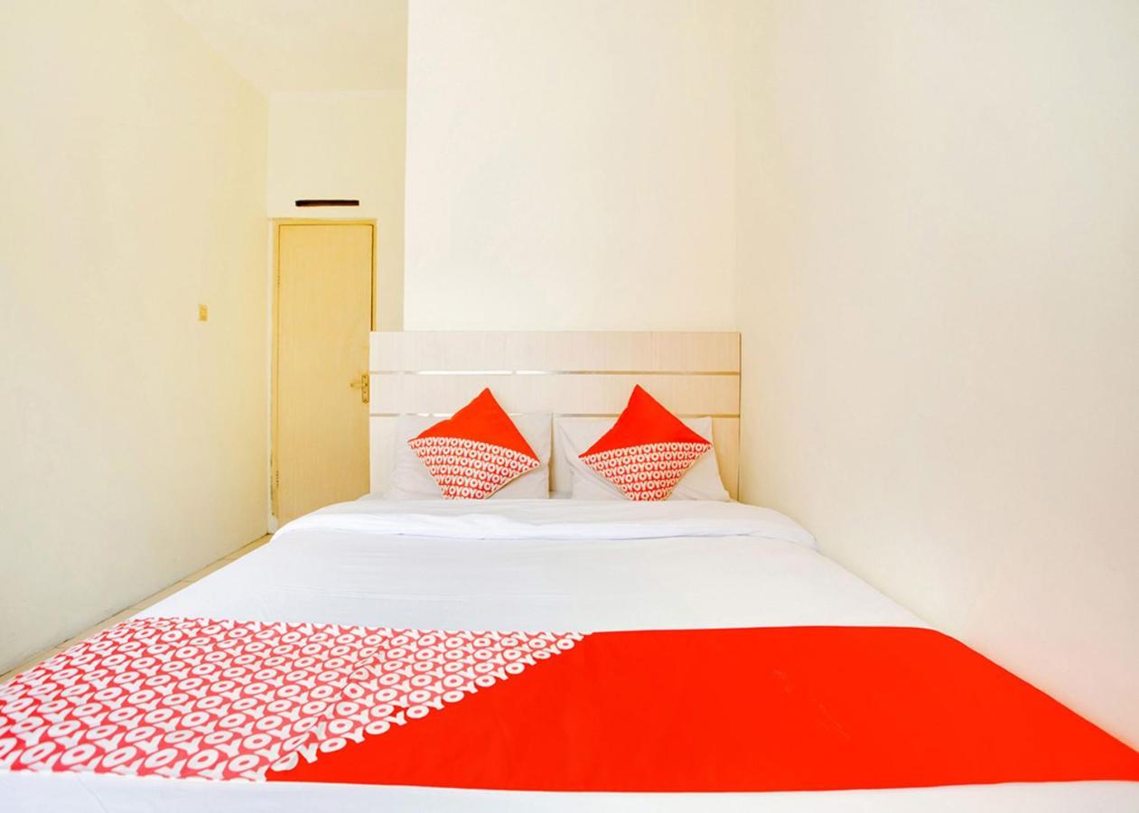 Oyo 2554 Hotel Arimbi Lama Dewi Sartika Бандунг Екстериор снимка
