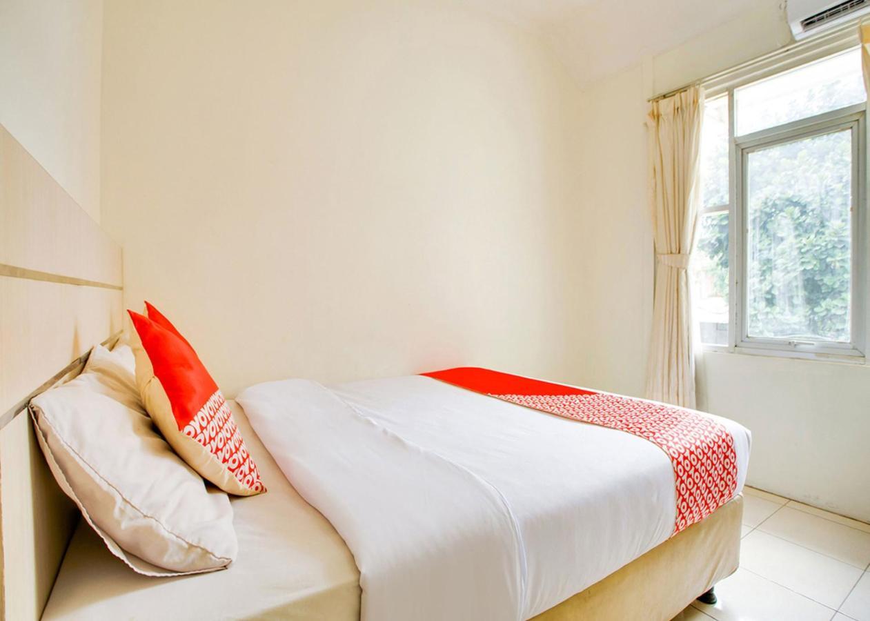 Oyo 2554 Hotel Arimbi Lama Dewi Sartika Бандунг Екстериор снимка