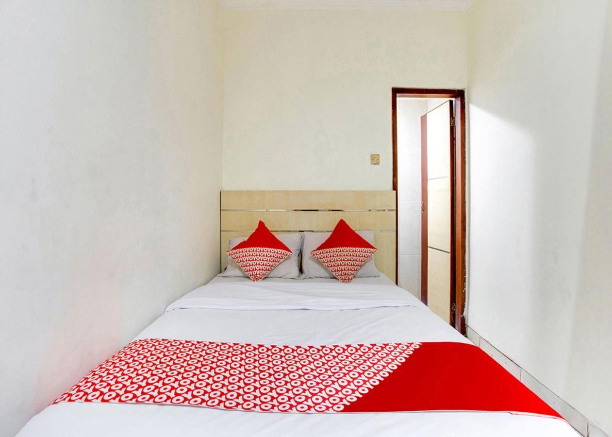 Oyo 2554 Hotel Arimbi Lama Dewi Sartika Бандунг Екстериор снимка
